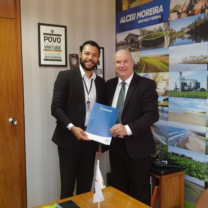 Prefeito de Roca Sales esteve em Brasília buscando recursos