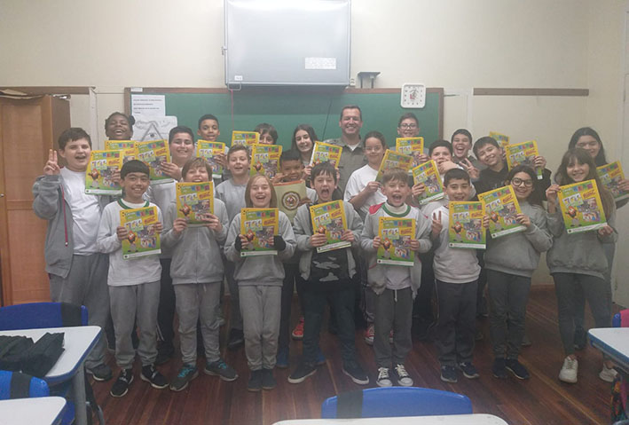 Alunos da Escola Farrapos finalizam o PROERD