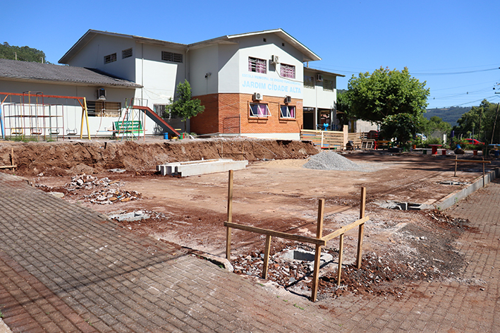 Muçum inicia a construção de duas quadras esportivas e de lazer 
