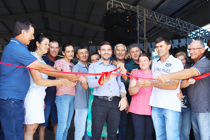Muçum inaugura novo ginásio na Linha 28 de Setembro