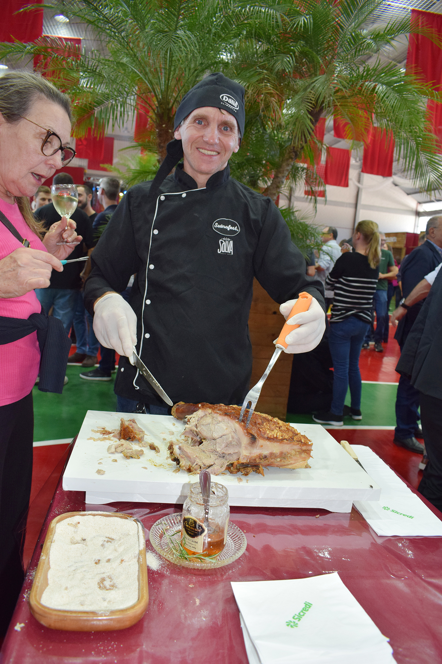 Deliciosamente Divertida assim iniciou a Suinofest em Encantado