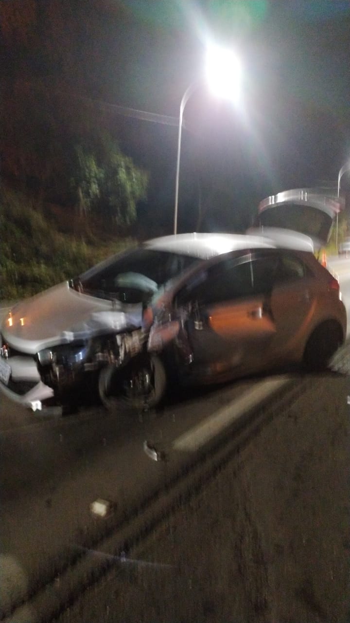 Colisão entre dois carros na ERS 129 em Encantado