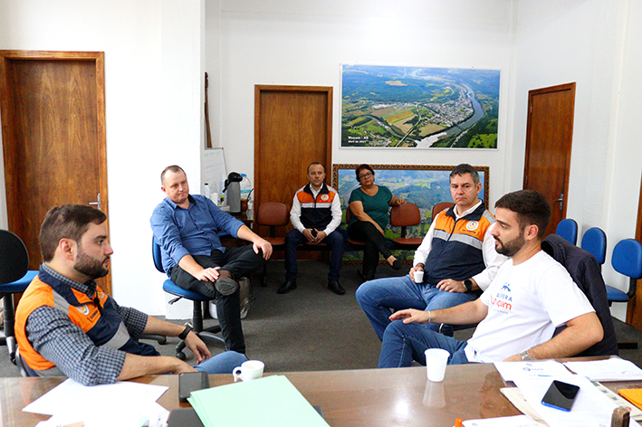 Prefeito de Muçum entrega dez demandas para vice-governador para mitigar efeitos das cheias