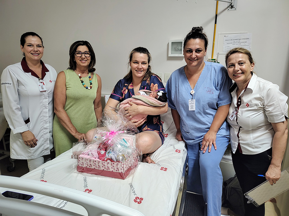 Elisa é a primeira bebê da maternidade do HBST em 2024