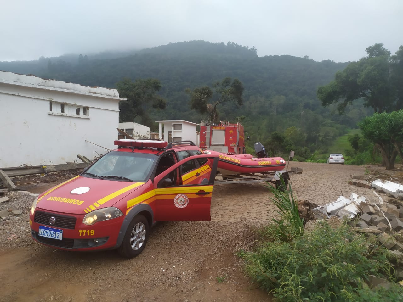 Bombeiros seguem as buscas pelo idoso de Muçum que saiu para pescar no Rio Taquari