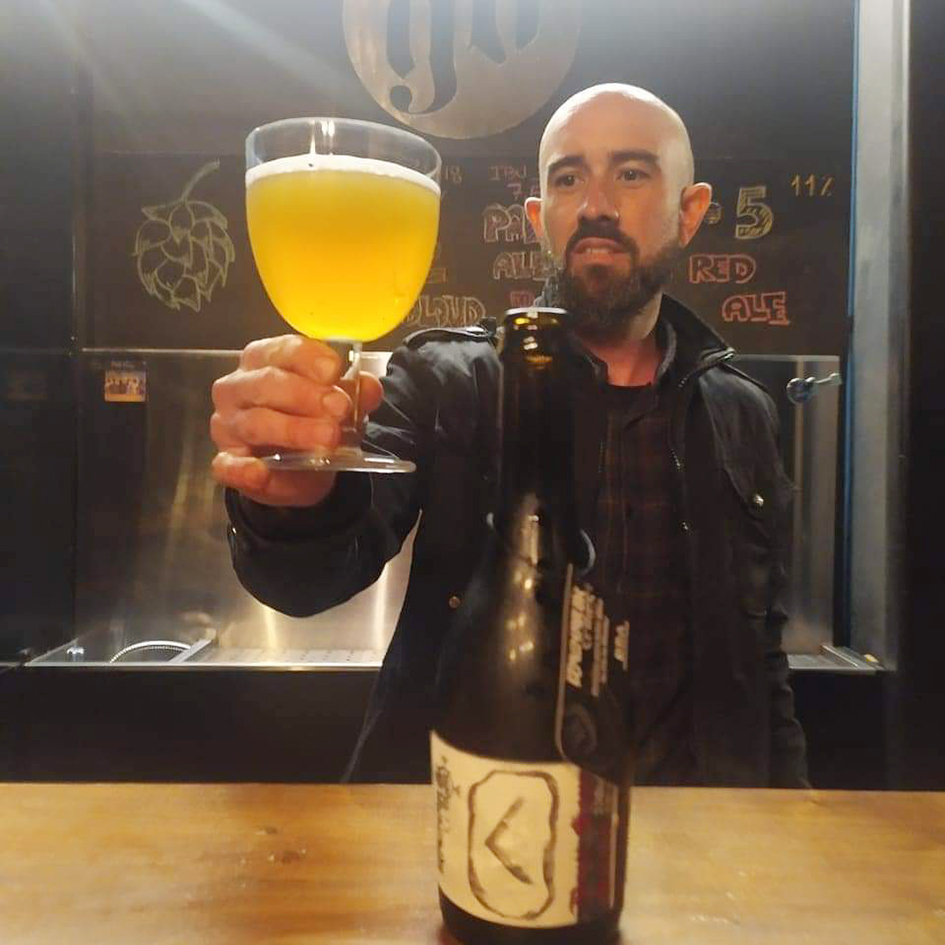 Cerveja à mesa