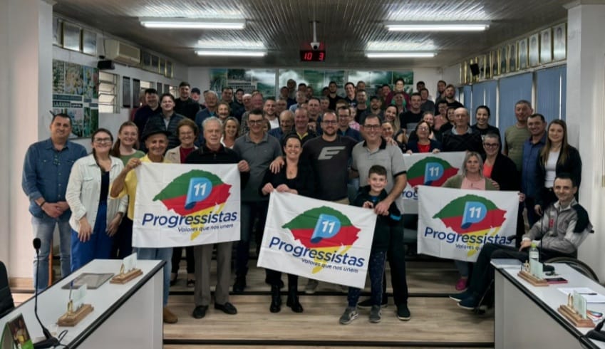 Fabiana Giacomin oficializa pré-candidatura a prefeita de Dois Lajeados, ao lado de Daian Canavus
