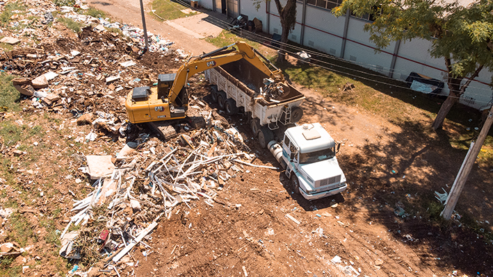 Estado faz a remoção de entulhos gerados pelas enchentes em Encantado e Muçum