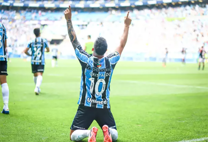 Grêmio foge do rebaixamento e começa a pensar em 2025