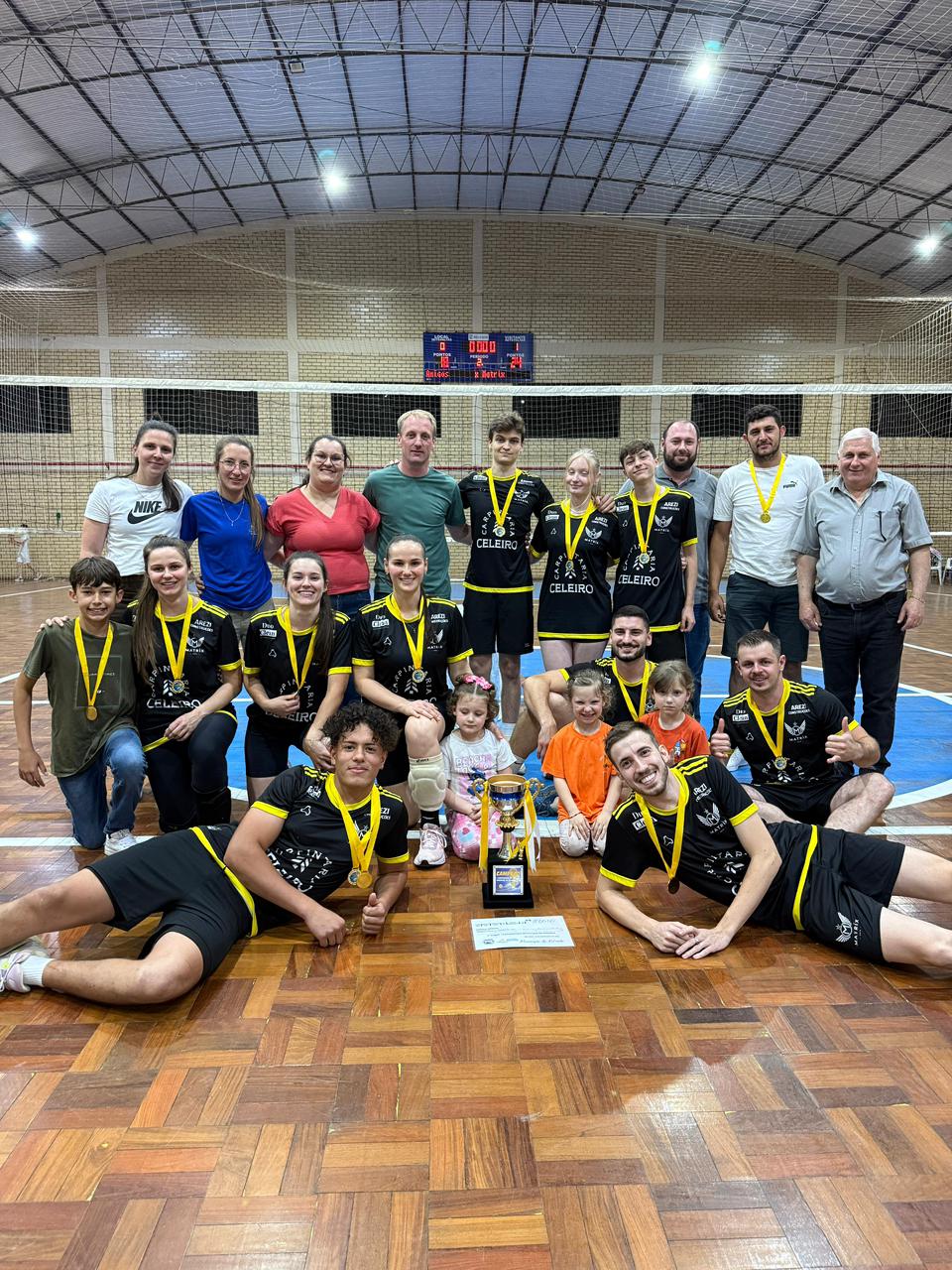 CV Matrix é o campeão do Municipal de Vôlei de Relvado