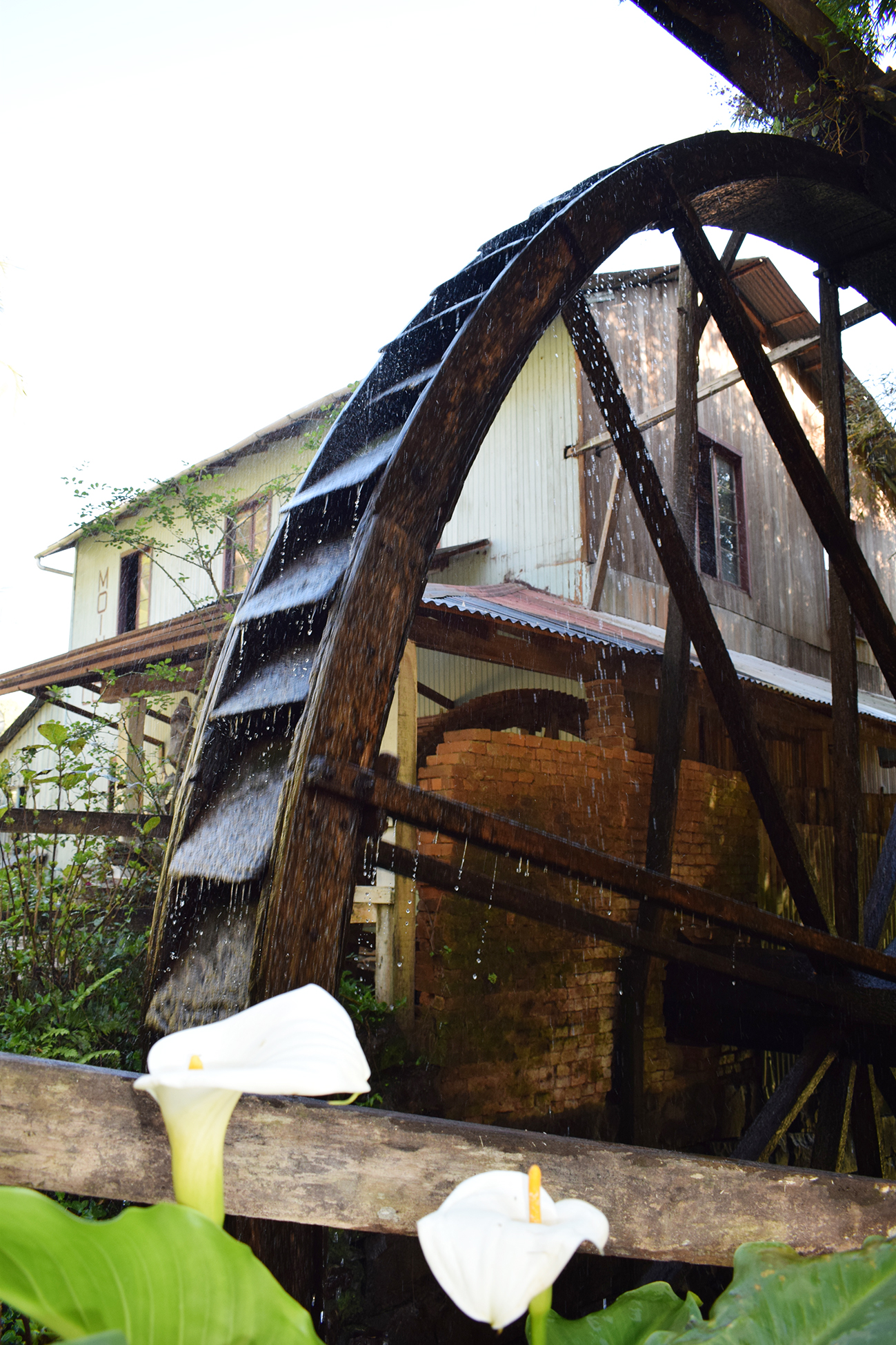 Moinho Colonial Pezzi, Vespasiano Corrêa é uma viagem linda e deliciosa ao passado
