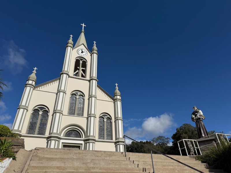 Paróquia Santo Antônio de Relvado promove festa em honra ao padroeiro no dia 14 de junho