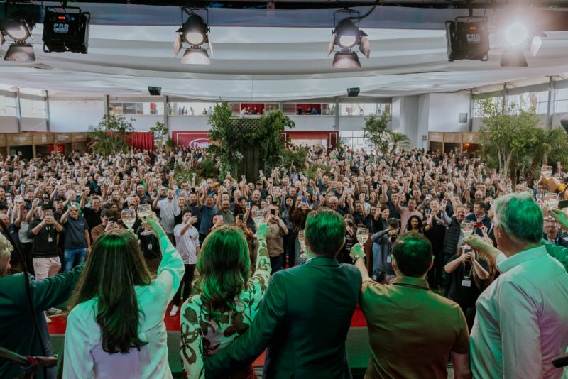 Suinofest 2026 abre com 5 mil pessoas no parque no primeiro final de semana